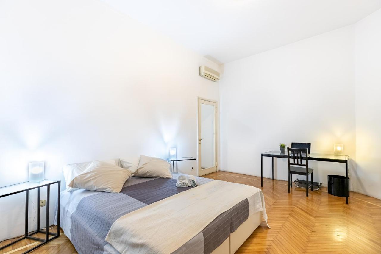 Appartamento Pacini - Affitti Brevi Italia Milán Exterior foto